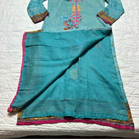 Embroidered Floral Kurta Dress | Boho Festival Tunic · Artisan Teal - Picture 12 of 13